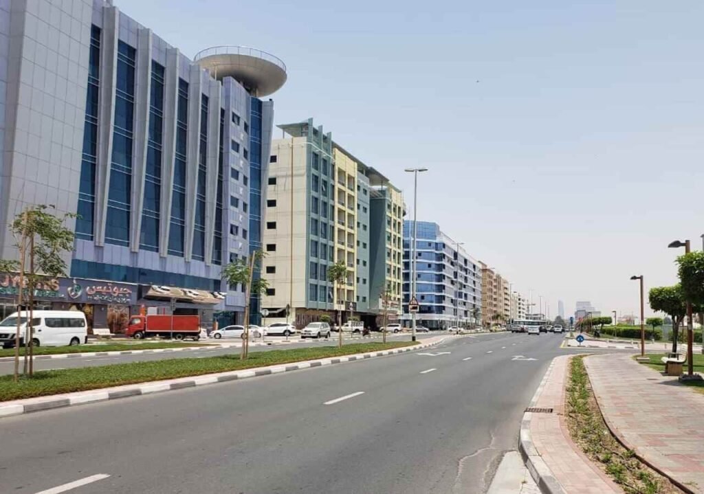 Al Mankhool Location and Strategic Importance