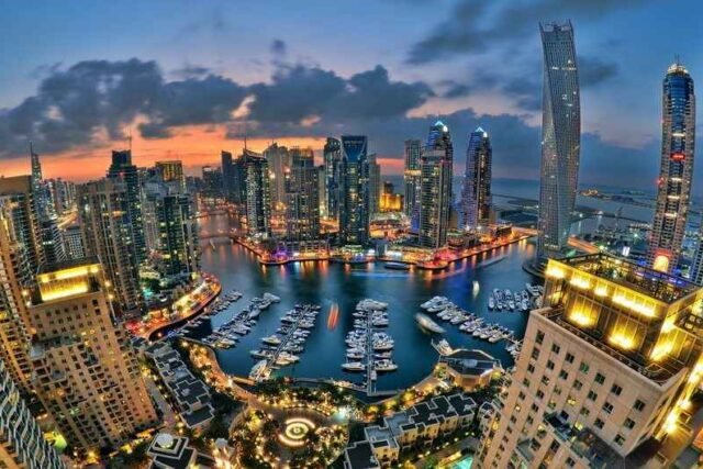 Dubai Marina canal area guide