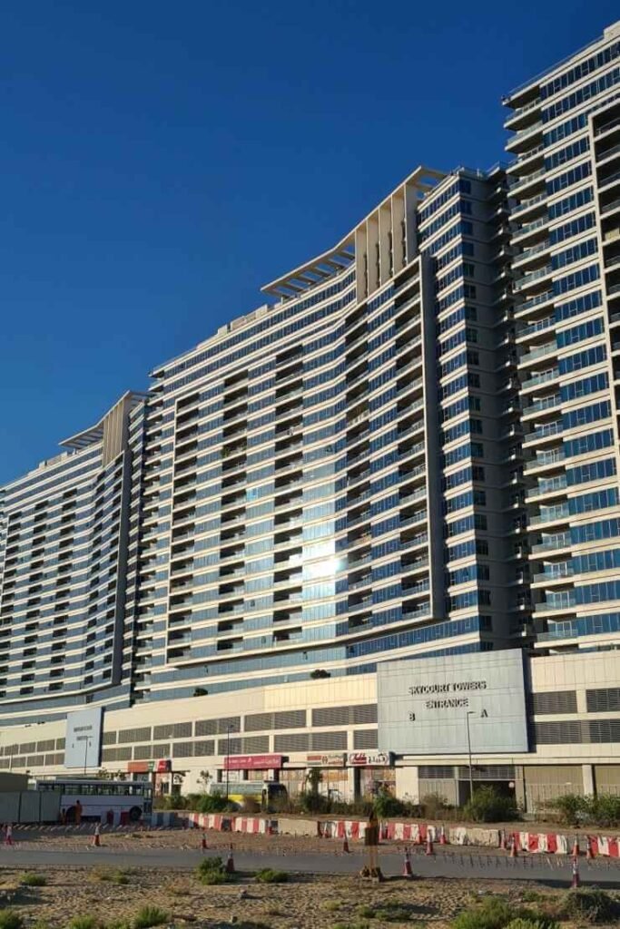 Where Skycourts Towers Is and How to Get Around
