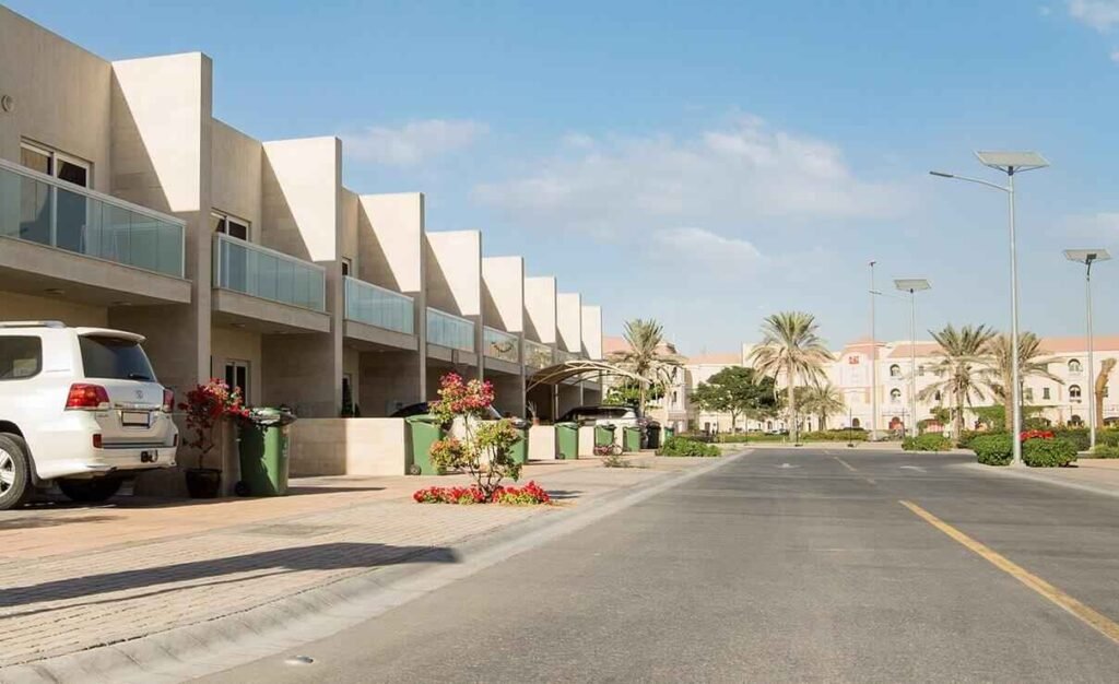 Al Warsan at a Glance